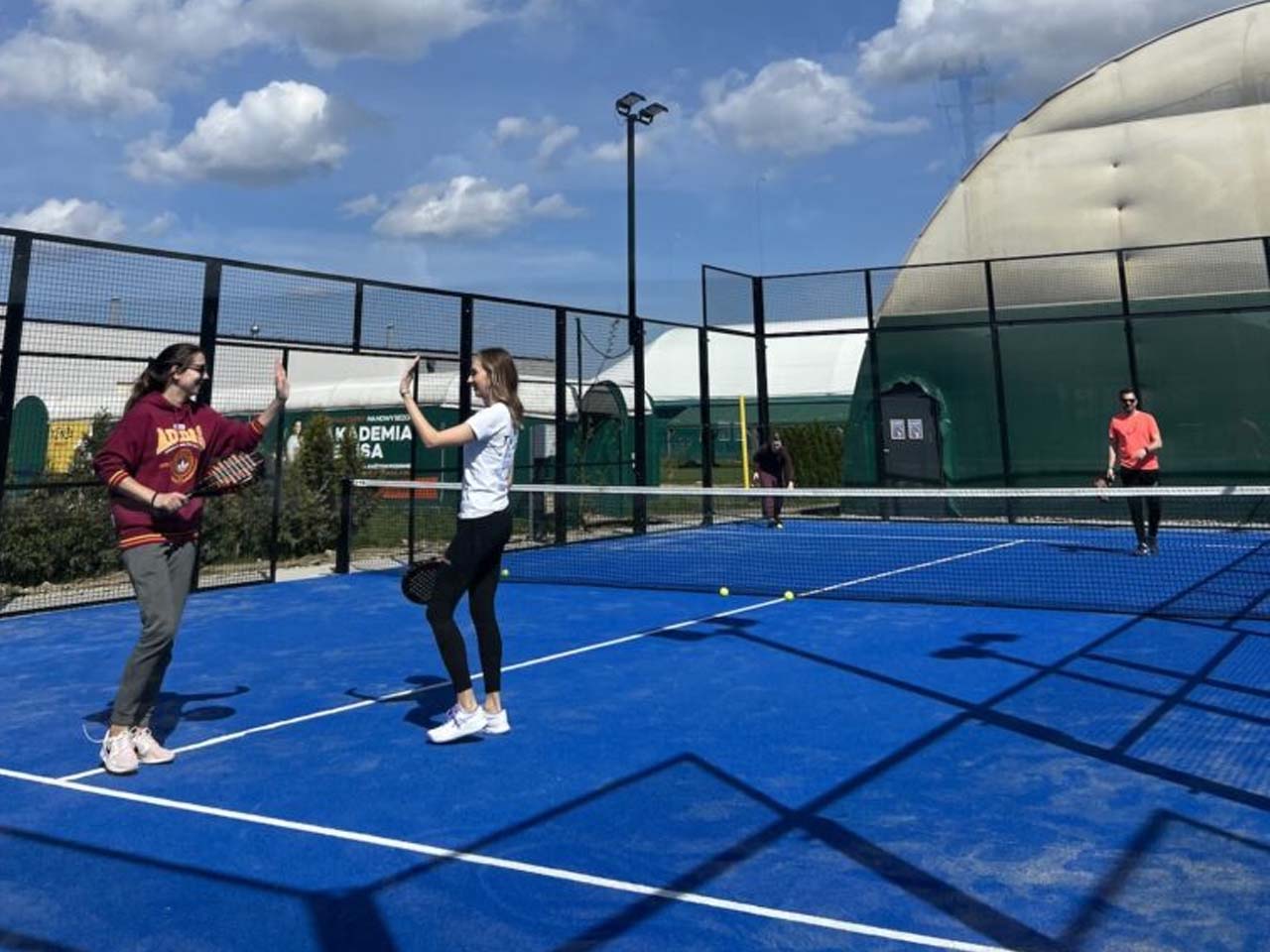 Klub Tenes (Jawczyce)